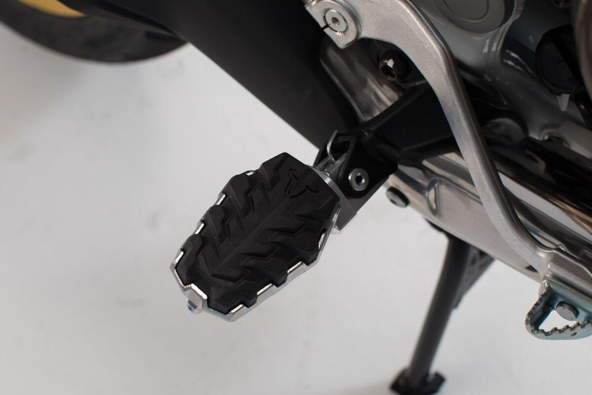 FRS.01.112.10201 - SW Motech Evolution Footpegs For Honda XRV 750 1990-2003 - Black/Silver