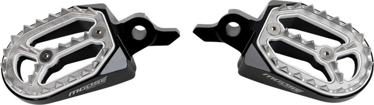 P17-44A9B - Moose Racing Qualifier Foot Pegs For Yamaha WRF250 2024-2025 - Black/Chrome