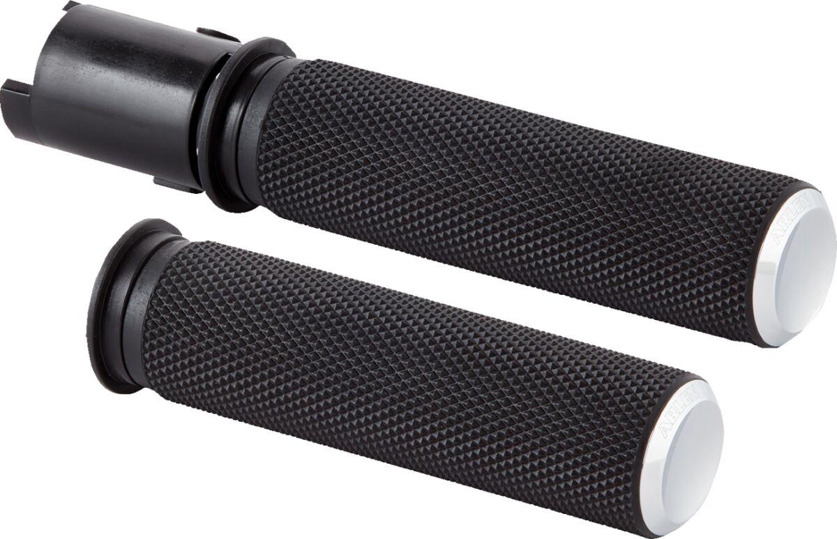 500-051 - Arlen Ness Knurled Grips For Harley Davidson FLHX 1923 2024 - Black/Chrome