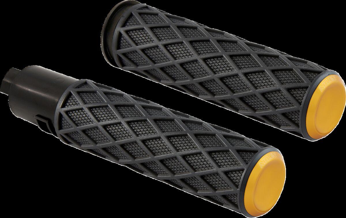500-060 - Arlen Ness Diamond Grips For Harley Davidson FLHX 1923 2024 - Black/Gold