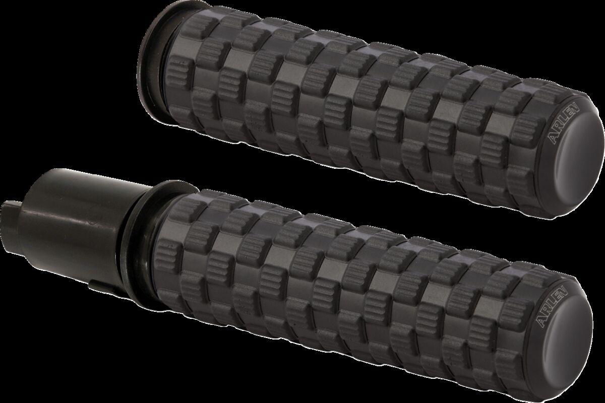 500-066 - Arlen Ness Air Trax Grips For Harley Davidson FLHX 1923 2024 - Black