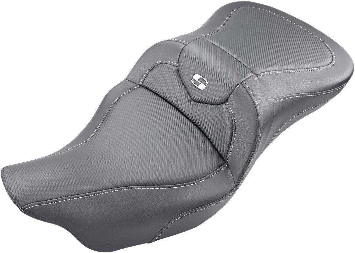 808-07B-186 - Saddlemen Extended Reach RoadSofa Carbon Fibre Seat For Harley Davidson FLHR 1584 2008 - Black/Silver