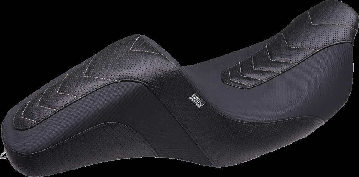 76322GM - Mustang Kodlin Signature Series Squareback Seat For Harley Davidson FLH 1868 2021 - Black/Grey