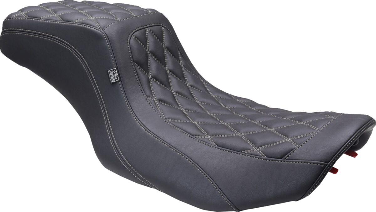 88415GM - Mustang Double Diamond Squareback Seat For Harley Davidson FLHX 1923 2024-2026 - Black/Grey