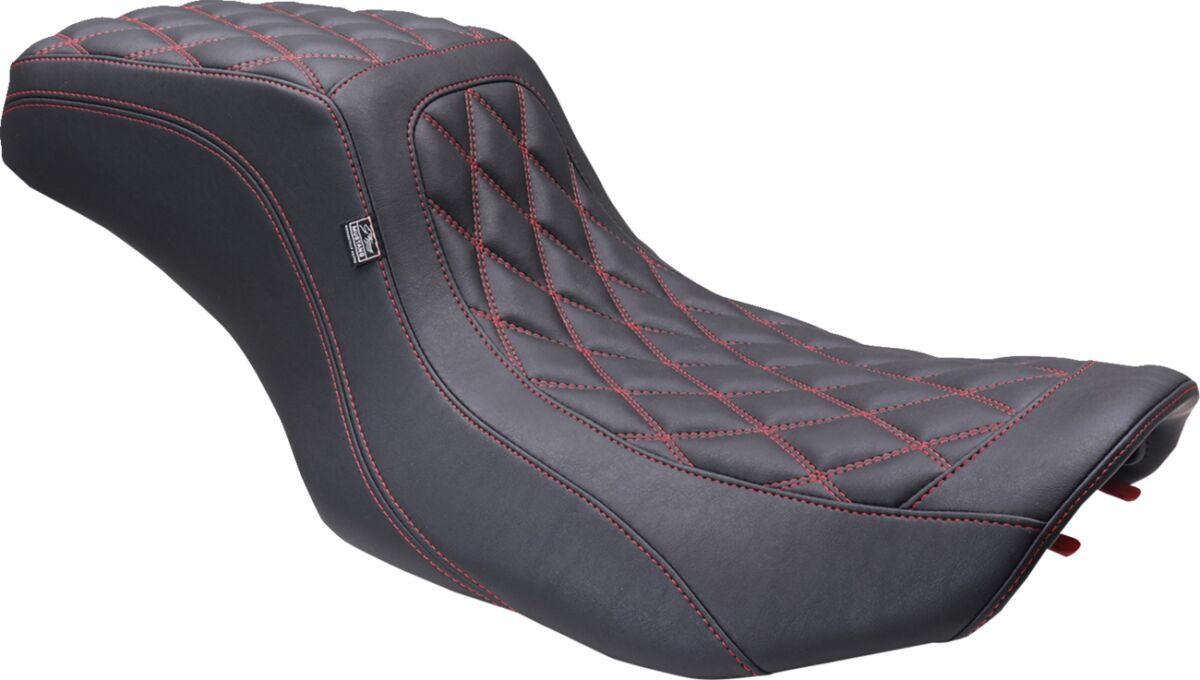 88415DC - Mustang Double Diamond Squareback Seat For Harley Davidson FLHX 1923 2024-2026 - Black/Red