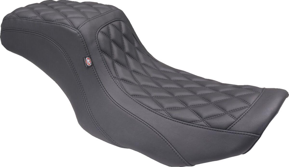 88415 - Mustang Double Diamond Squareback Seat For Harley Davidson FLHX 1923 2024-2026 - Black/Black