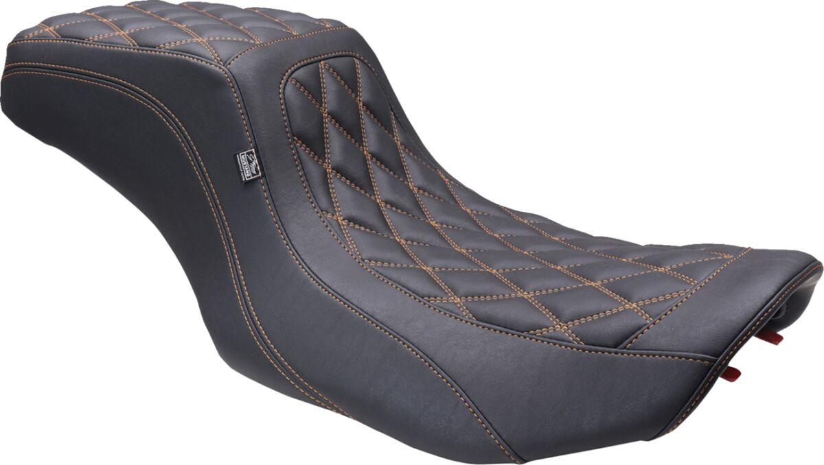 88415MO - Mustang Double Diamond Squareback Seat For Harley Davidson FLHX 1923 2024-2026 - Black/Orange
