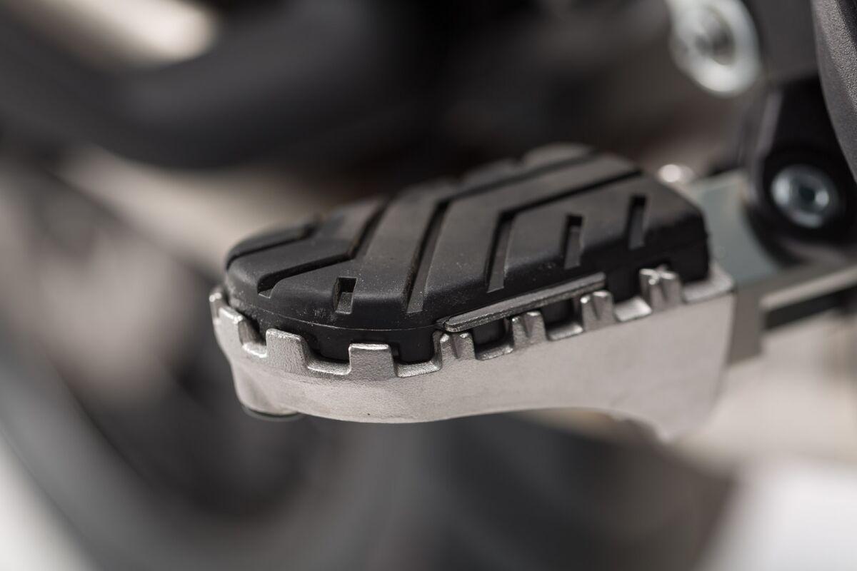 Sw Motech Black Frs.04.011.10101/S - Ion Footpegs - Ktm Supermoto 990 T 2010-2013 - /Silver
