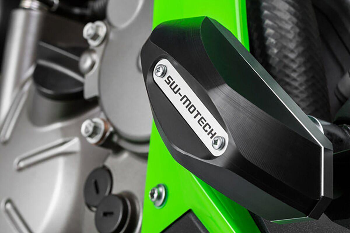 STP.08.590.11100/B - SW Motech Frame Sliders - Kawasaki ZX-6 R 636 Ninja 2013-2023 - Black/Silver