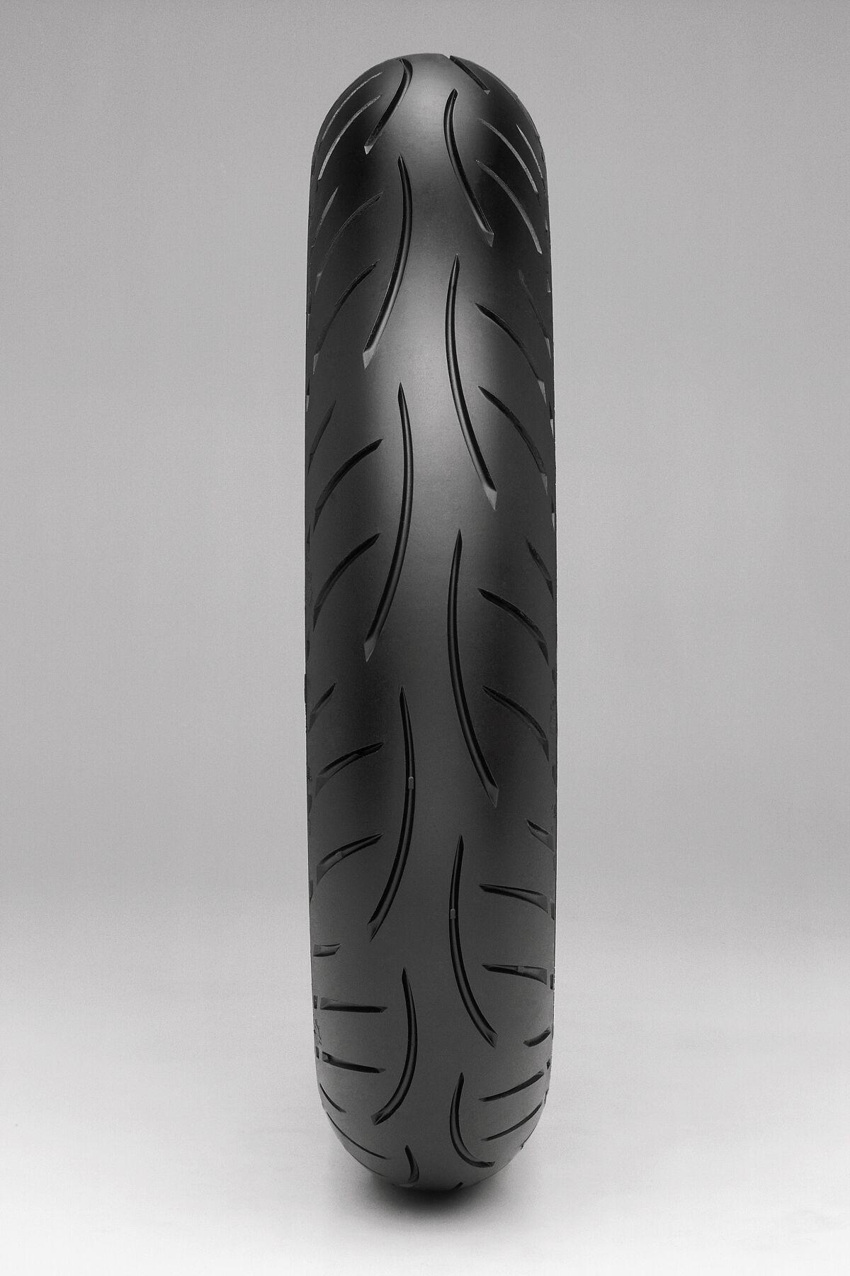 Metzeler Sportec M5 Interact 58W TL Front Tyre - 120/70-17"