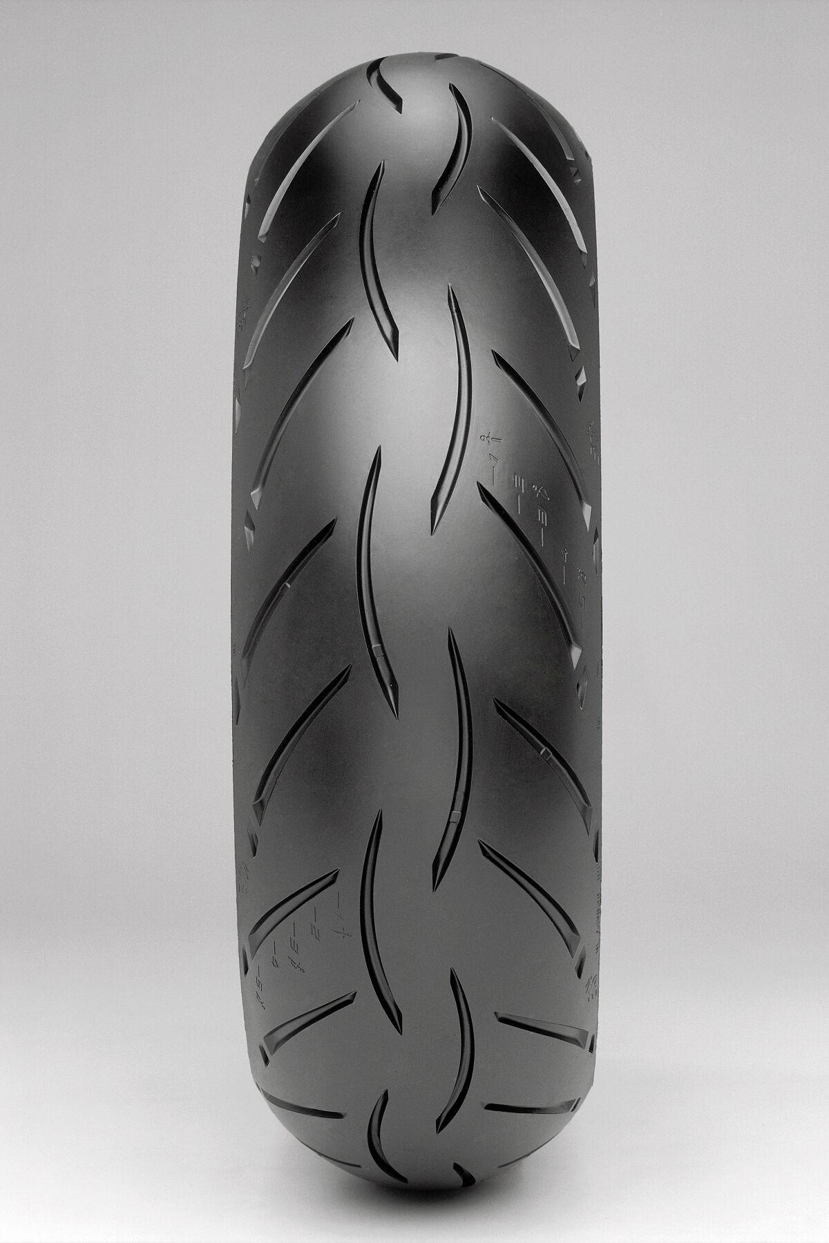 1971300 - Metzeler Sportec M5 Interact 69W TL Rear Tyre - 160/60 - 17"