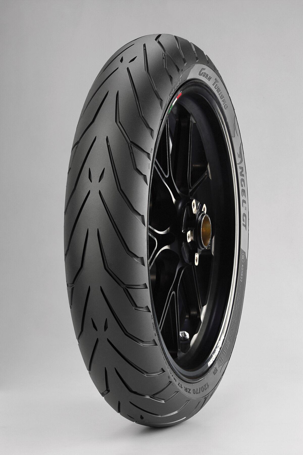 3976000 - Pirelli Angel GT 58W TL Front Tyre - 120/70-17"