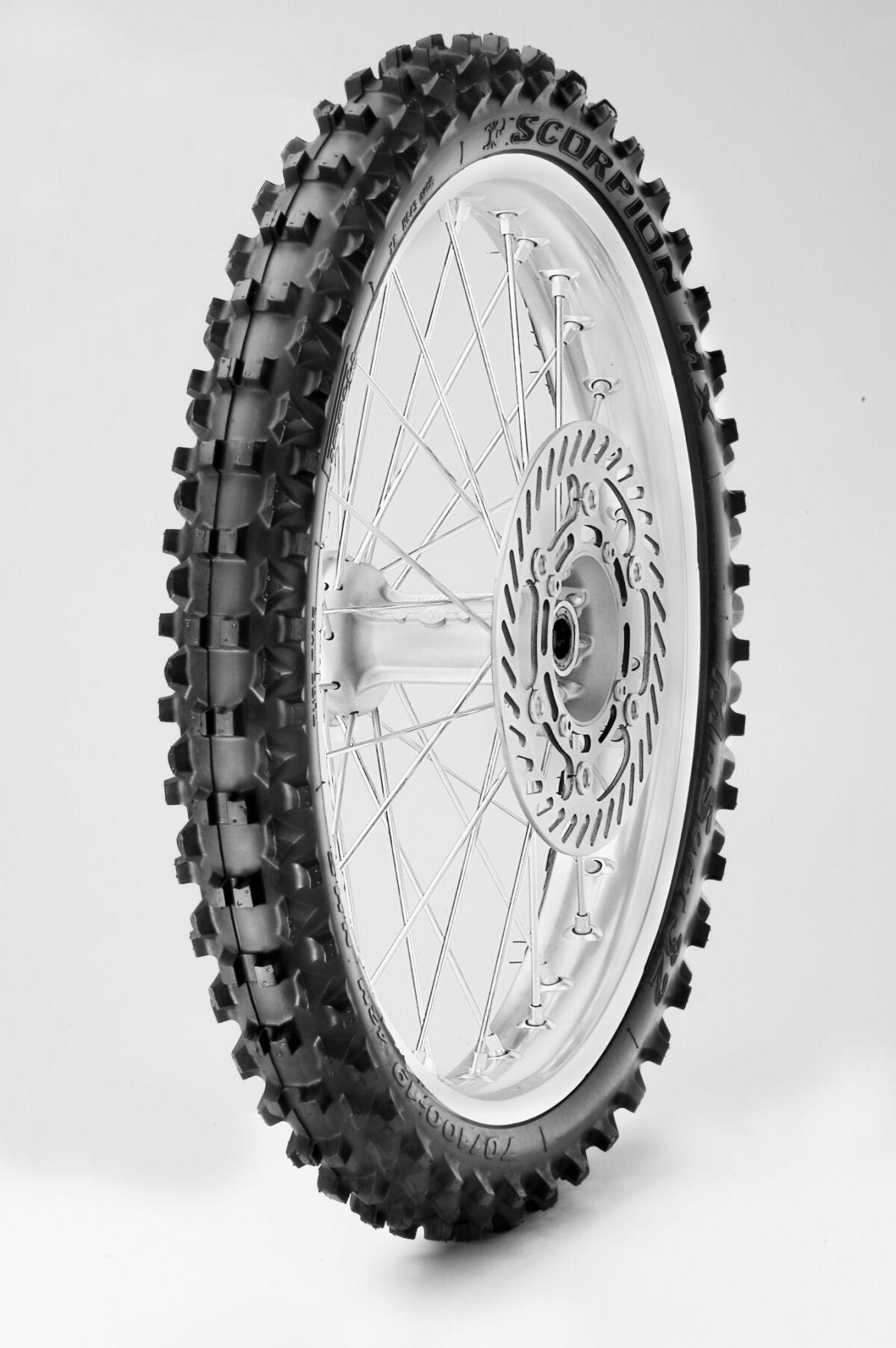 Pirelli 3556300 - Scorpion Mx32 Mid Hard Front Tyre 51M 80/100-21"