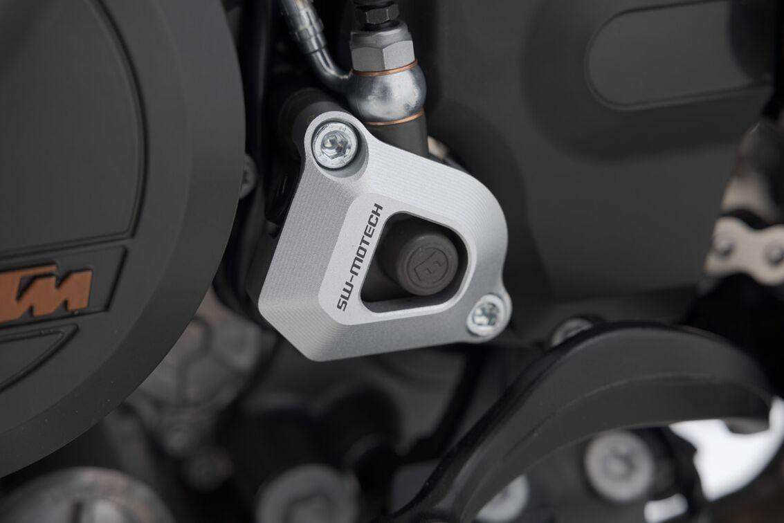 SCT.04.174.10301/S - SW Motech Clutch Slave Cylinder Guard For KTM Adventure 1050 2015-2016 - Silver