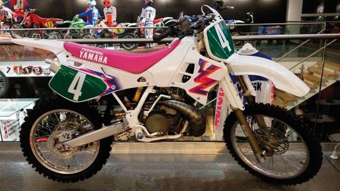 12V01 - Tecnosel Team Yamaha Seat Cover For Yamaha YZ125 1993-1995 - Pink