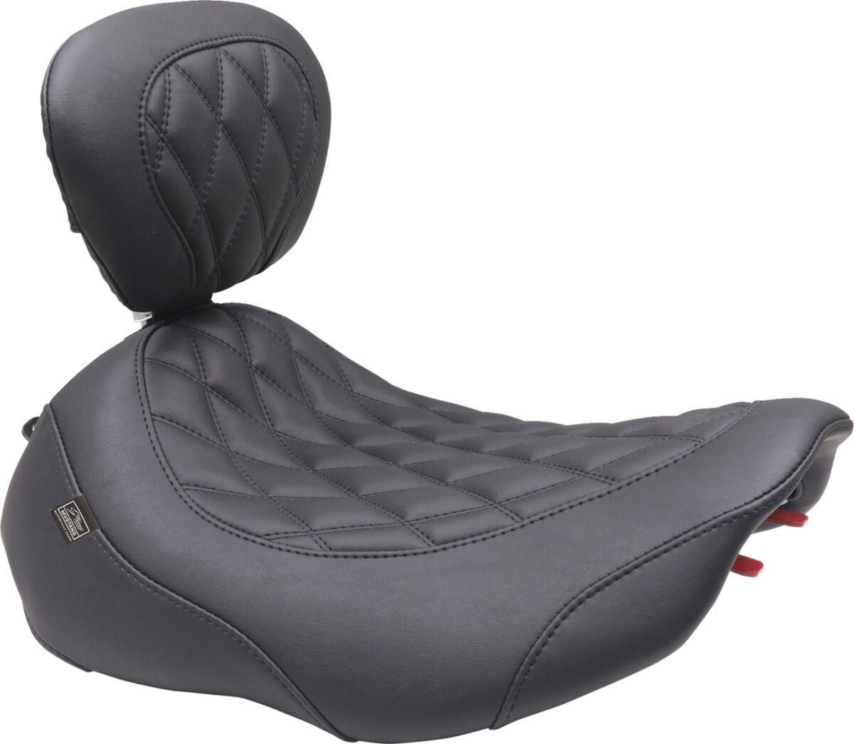 89503 - Mustang Wide Tripper Solo Seat With Backrest For Harley Davidson FLHX 1923 2024-2026 - Black