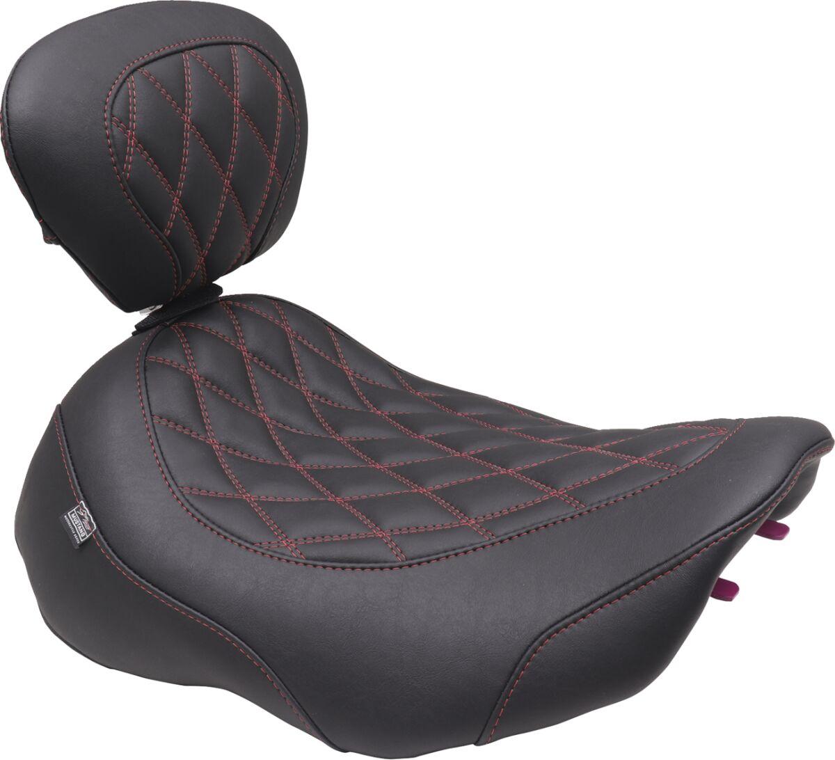 89503DC - Mustang Wide Tripper Solo Seat With Backrest For Harley Davidson FLHX 1923 2024-2026 - Black/Red