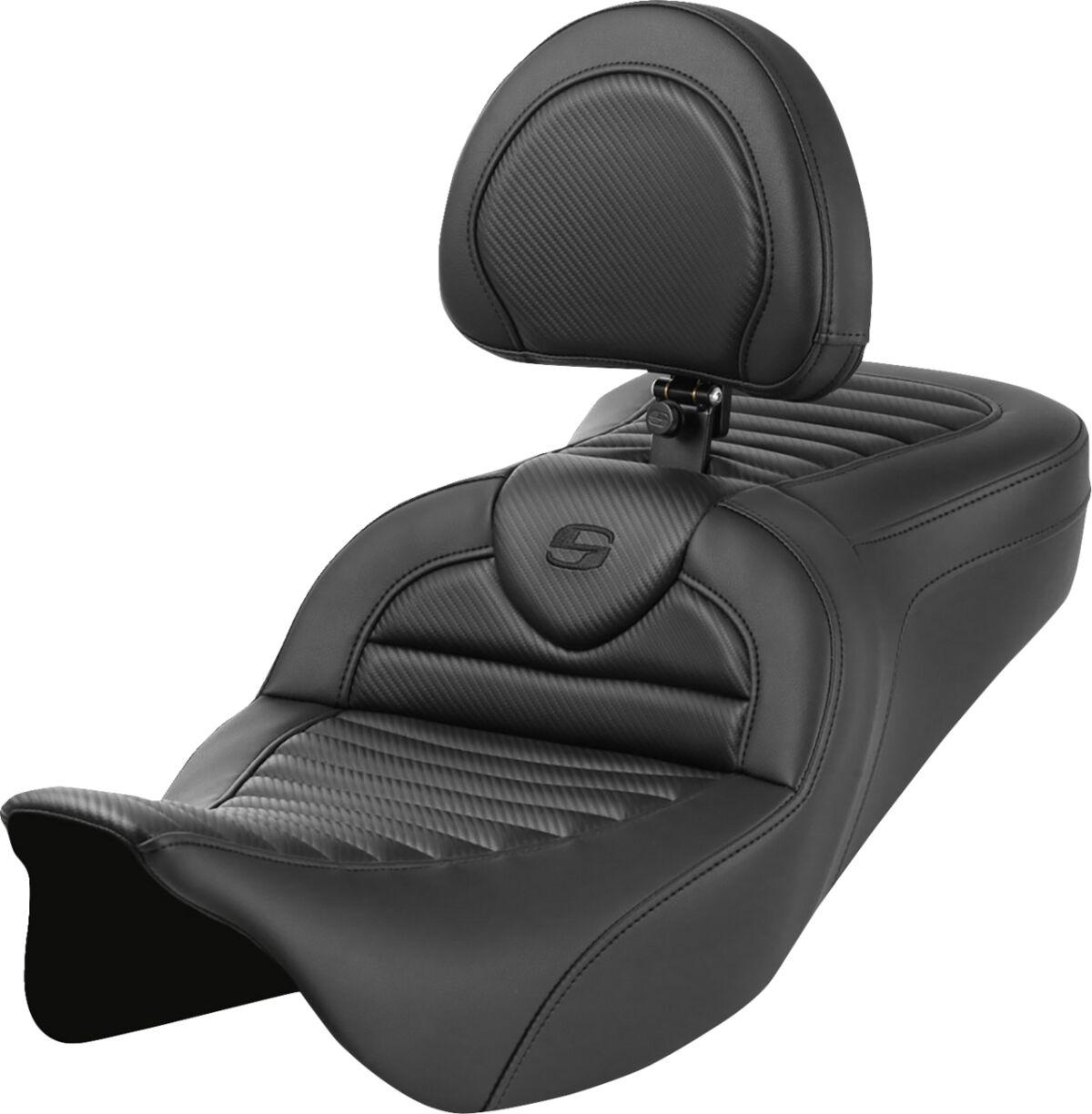 808-07B-204B0 - Saddlemen Roadsofa Carbon Fibre Tuck-n-Roll TR Seat With Backrest For Harley Davidson FLH 1868 2021 - Black