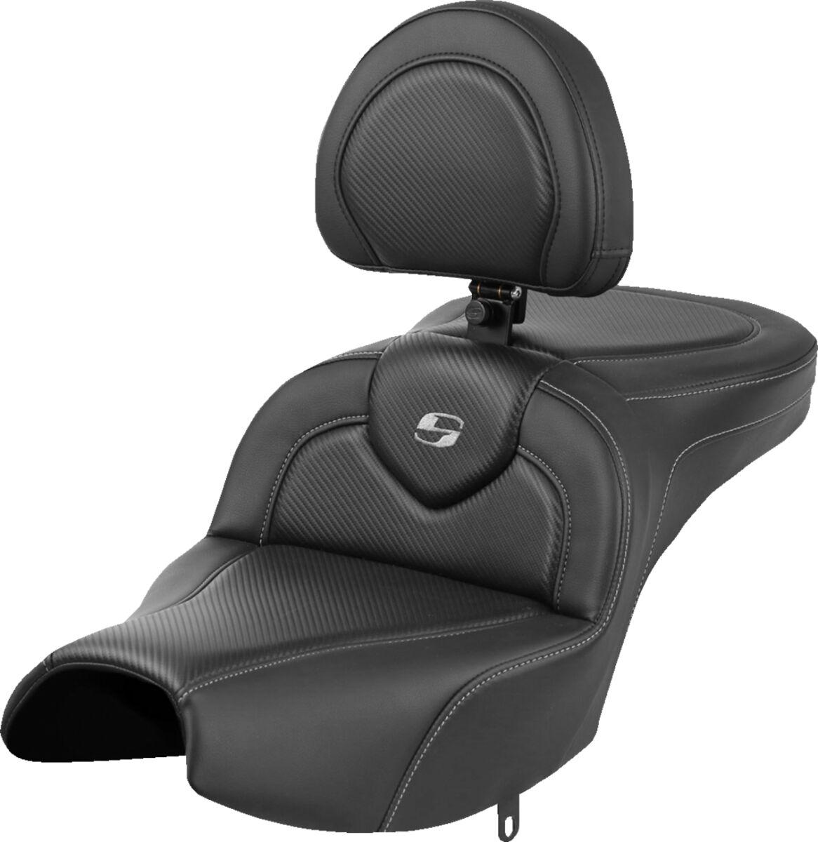 I22-02-185BR - Saddlemen Roadsofa Standard Reach Carbon Fibre Seat With Backrest For Indian Pursuit 108 2024-2026 - Black