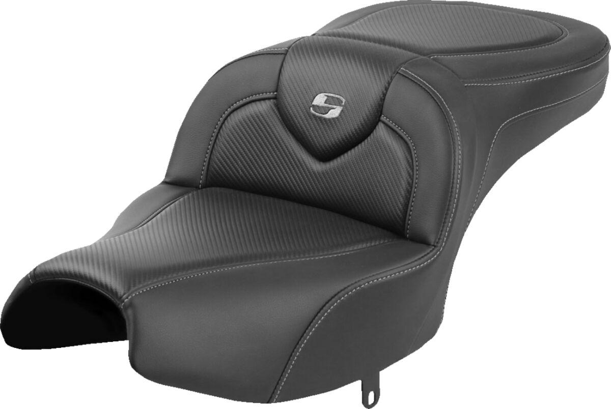 I22-02-185 - Saddlemen Roadsofa Standard Reach Carbon Fibre Seat For Indian Pursuit 108 2024-2026 - Black