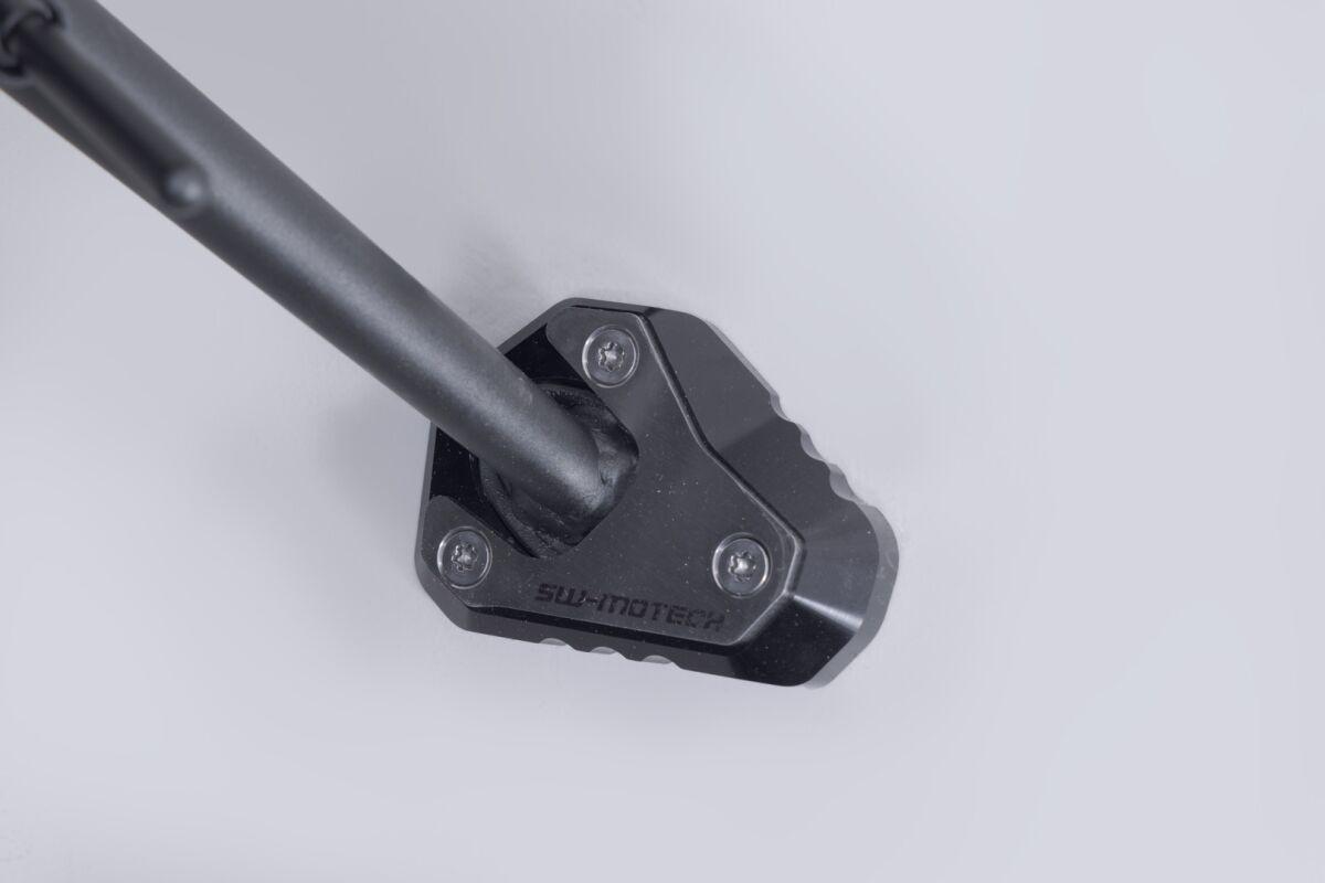 STS.08.722.10001 - SW Motech Side Stand Foot Extension For Kawasaki KLZ 1100 2025-2026 - Black