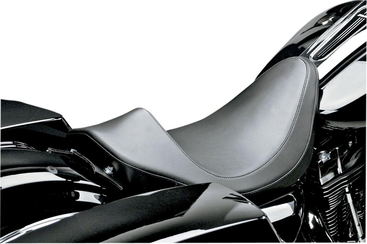 LK-807 - LE Pera Villain Solo Seat For Harley Davidson FLHR 1584 2008-2011 Smooth - Black