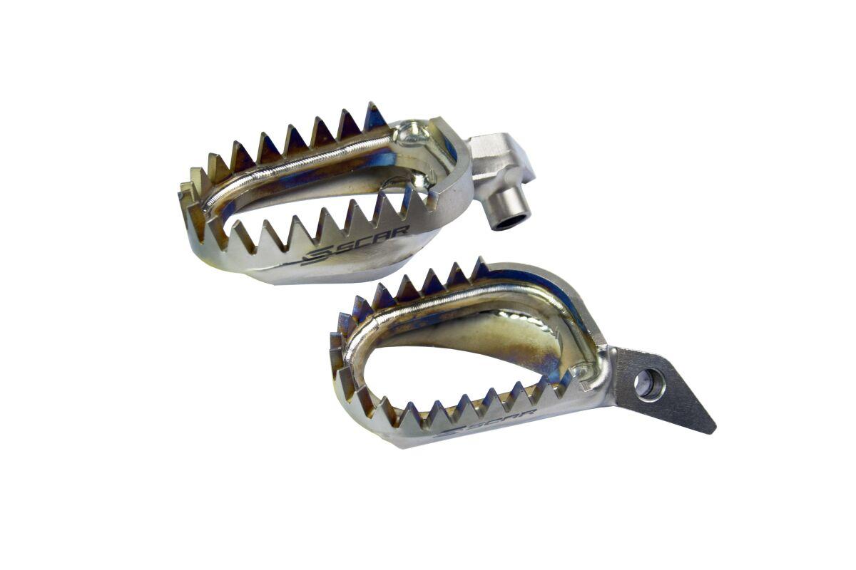 S6516 - Scar Titanium Foot Pegs For Ducati Desmo 450 EDS 2026 - Silver