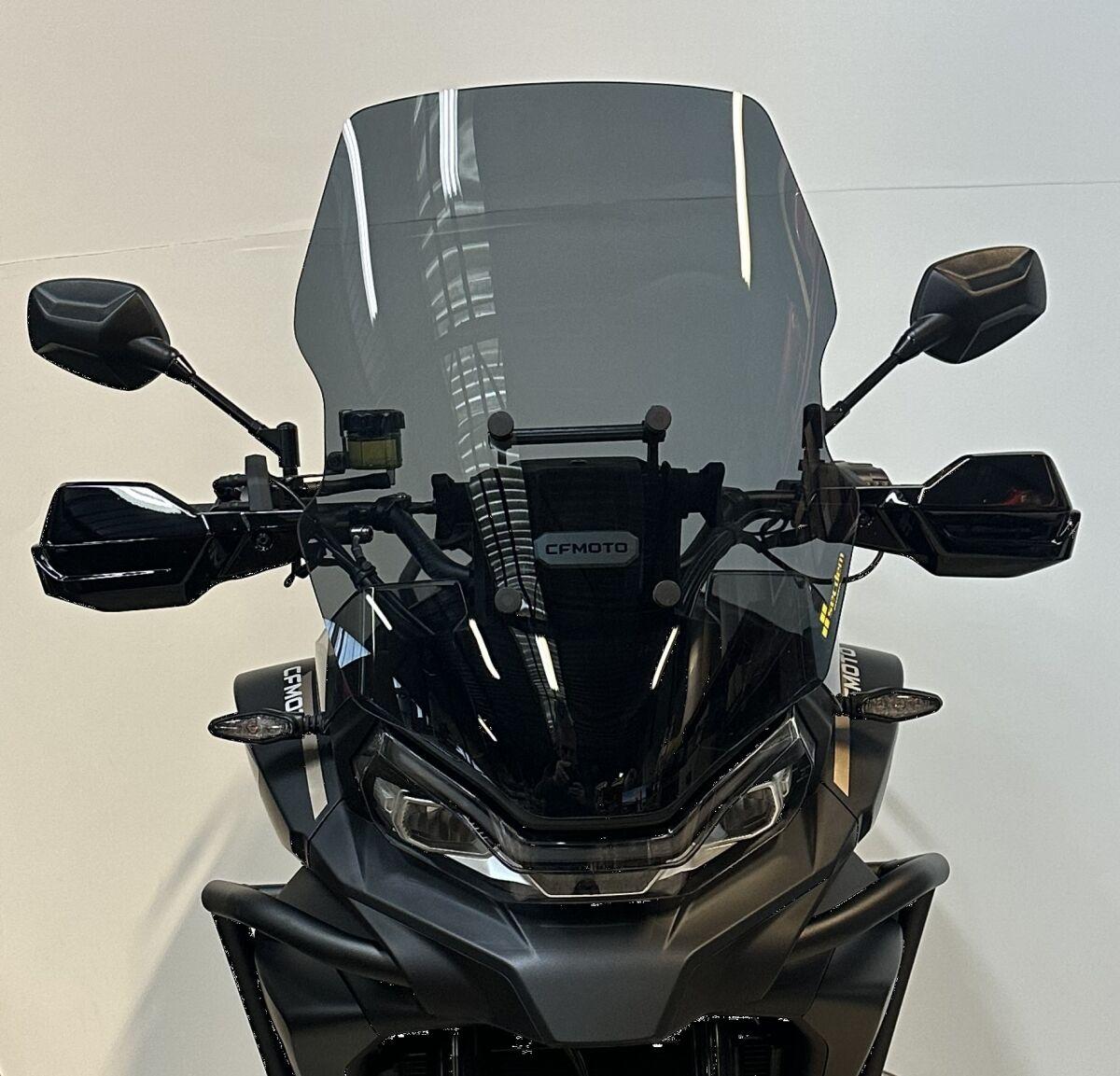 CF001HPFG - Bullster Windscreen For CF Moto MT 700 ABS 2025-2026 55 cm (21-3/4") - Smoke